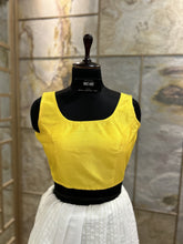 Exclusive Short Sleeves Design Blouse  - Yellow